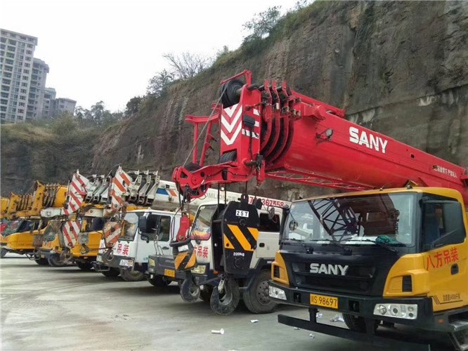 昌吉市吊车出租按什么计费？台班费、单次费、里程费怎么算？